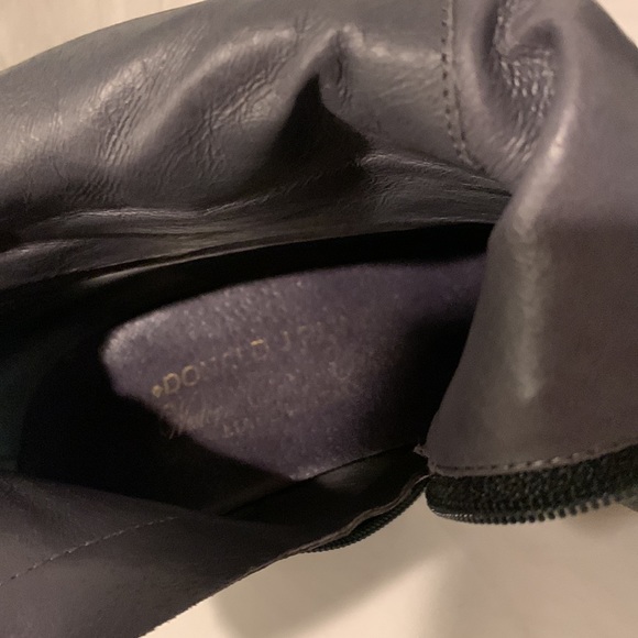 Donald J Pliner black leather booties. Size US 7 1/2. - Picture 8 of 10